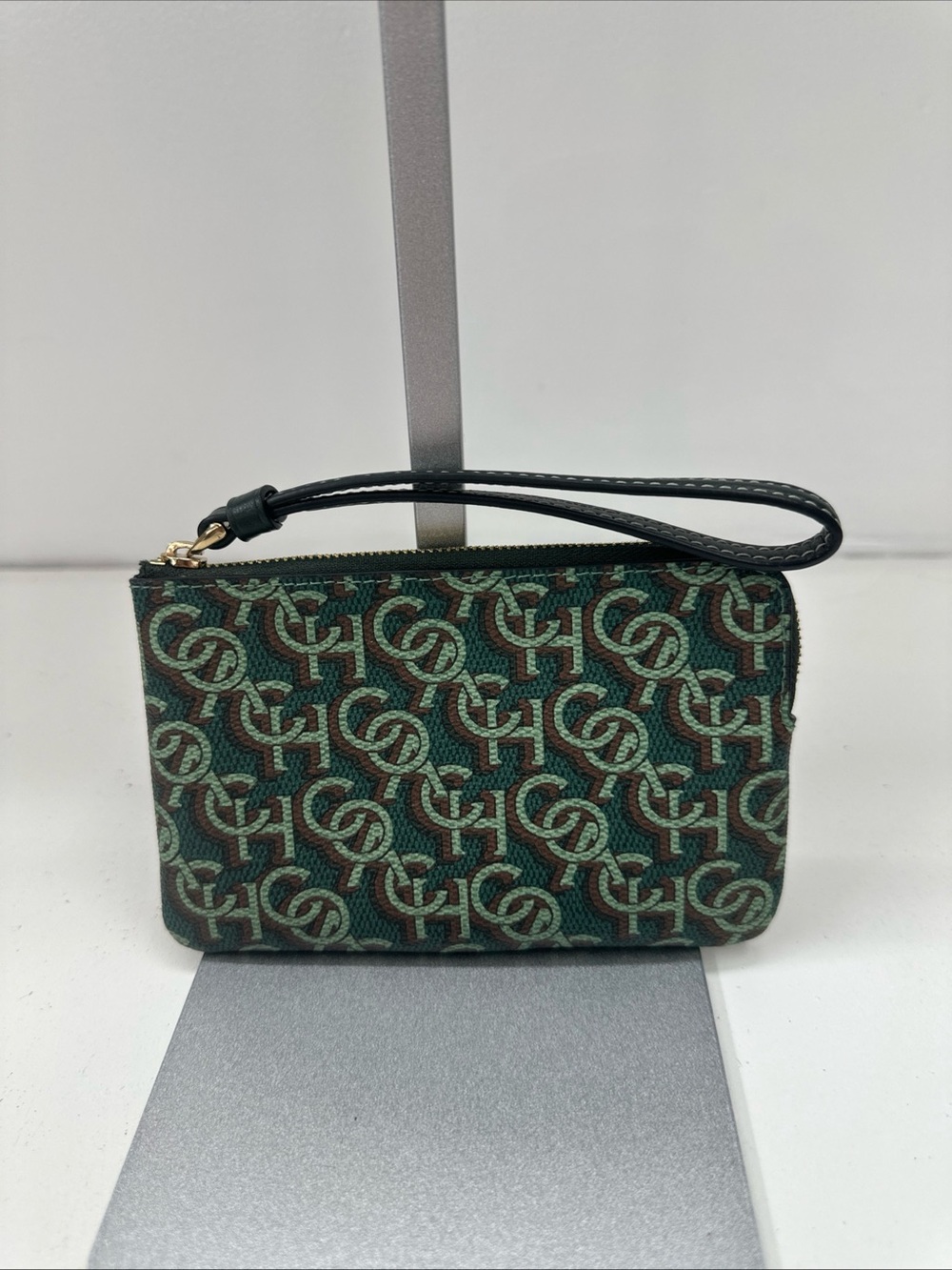COACH Corner Zip Wristlet Green Monogram Print Canvas Leather CF548 Wristlet